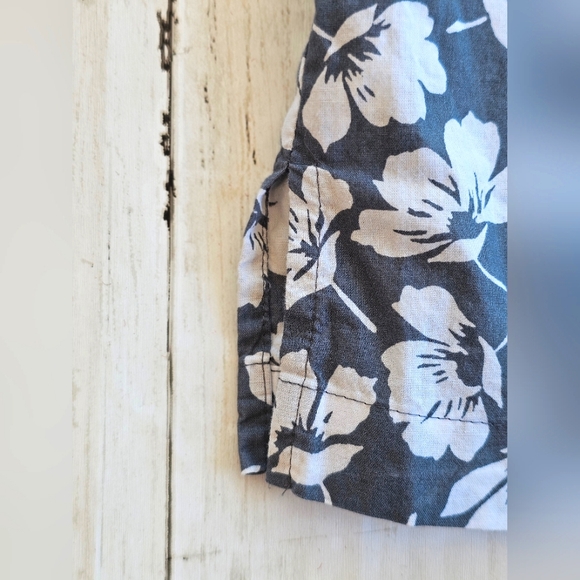 Victoria's Secret Bride Gray/Blue & White Floral Button up Pajama Top Pink Trim - Picture 4 of 11